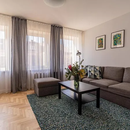 Apartman Lovely In The Center *
