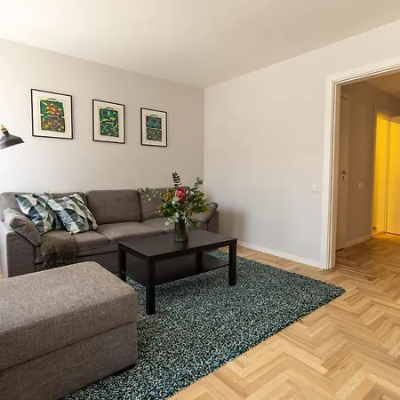 Apartman Lovely In The Center