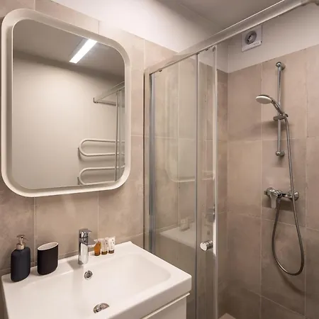 Apartament Lovely In The Center Kowno